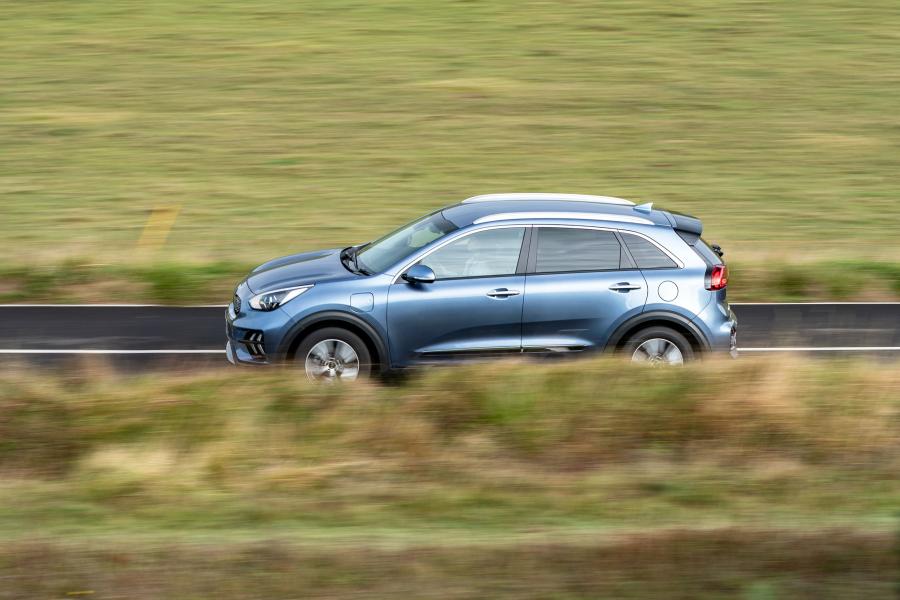  Kia Niro Plug-In Hybrid (DE) 2019 года  (UK) (фото 24 из 40)